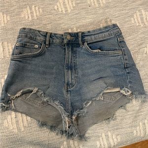 Zara ripped jean shorts